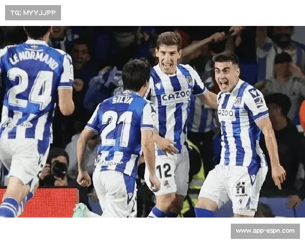 赫塔菲对阵埃尔切现罕见红牌,主裁罚下对方领队梅胡托 赫塔菲对阵埃尔切现罕见红牌,主裁罚下对方领队梅胡托